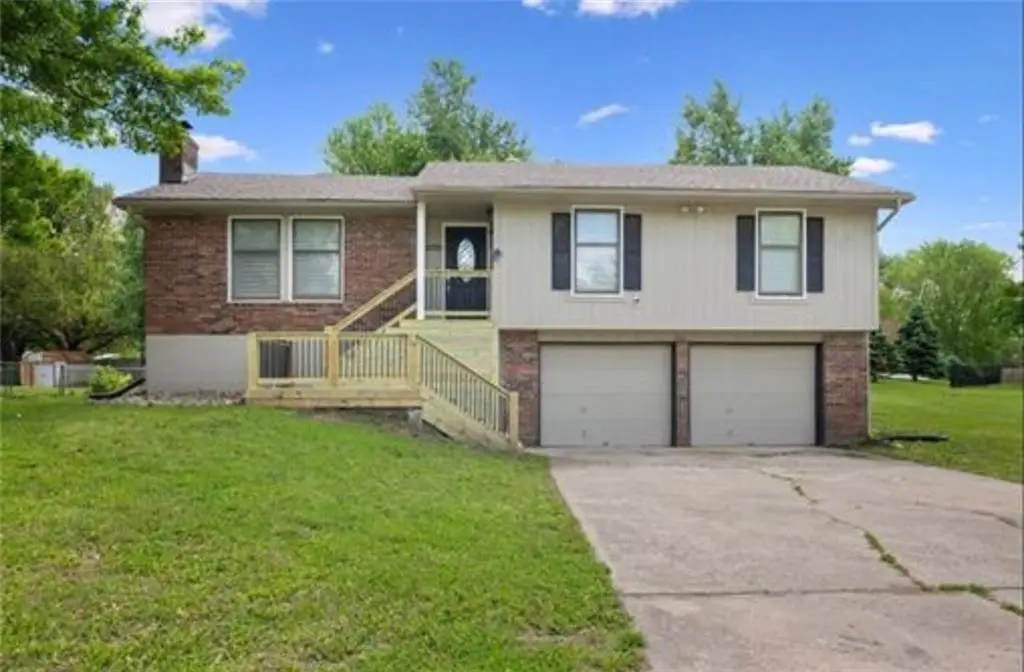 11725 Crystal Drive, Kansas City, MO 64134 - #1