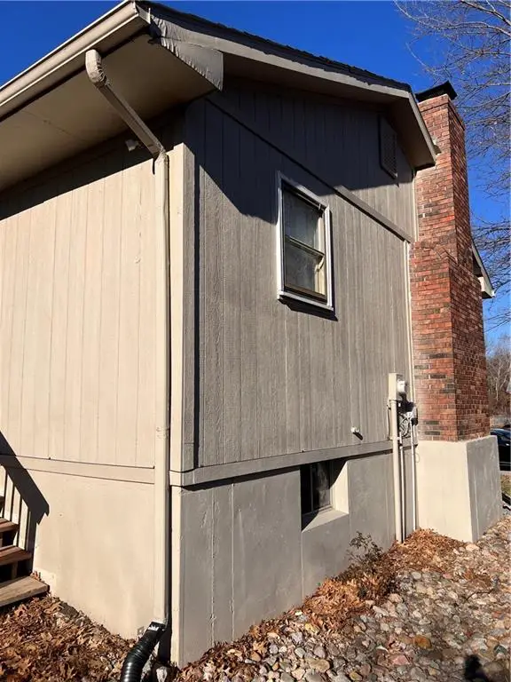 11725 Crystal Drive, Kansas City, MO 64134 - #2