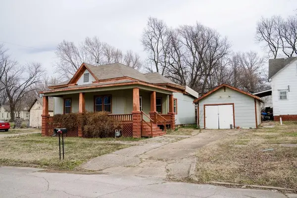 911 N Central Avenue, Parsons, KS 67357