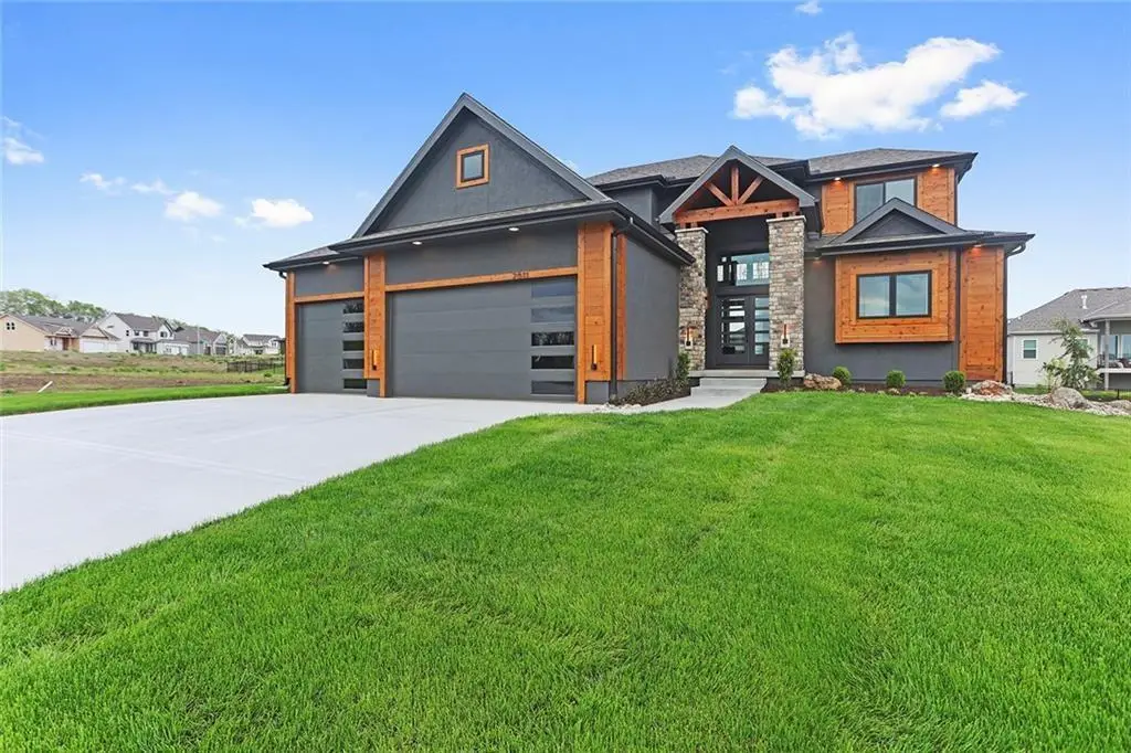 2033 SW Red Barn Road, Lees Summit, MO 64082 - #1