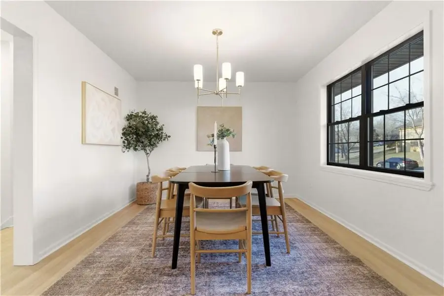 3405 Southern Hills Drive, Kansas City, MO 64137 - #2