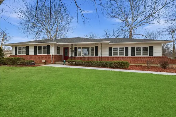 401 James Street, Harrisonville, MO 64701