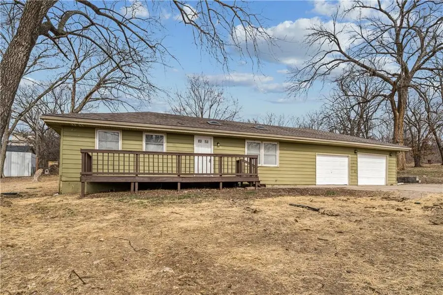 306 E 165th Street, Belton, MO 64012 - #2