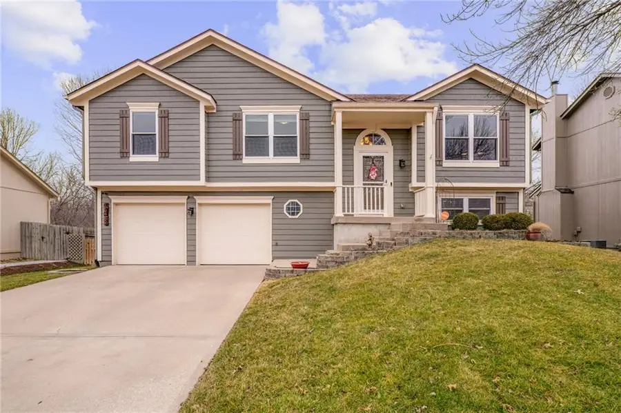 15482 S Wyandotte Drive, Olathe, KS 66062 - #3