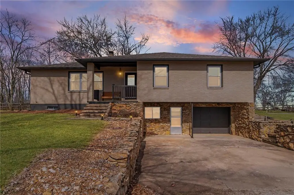 193 NW N Highway, Clinton, MO 64735 - #1