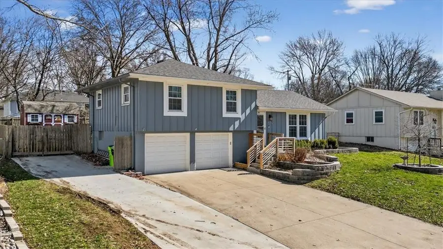 405 Osage Street, Harrisonville, MO 64701 - #3