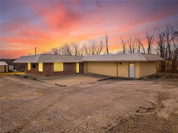 275 S Washington Street, Kingston, MO 64650