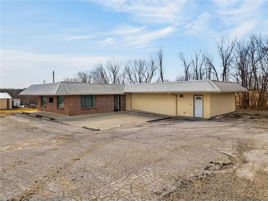 275 S Washington Street, Kingston, MO 64650 - #2