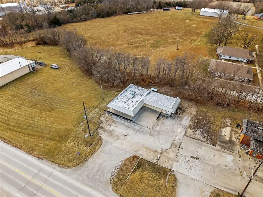 275 S Washington Street, Kingston, MO 64650 - #3