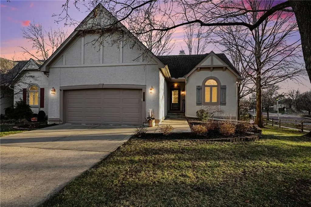 7865 W 118th Terrace, Overland Park, KS 66210 - #1
