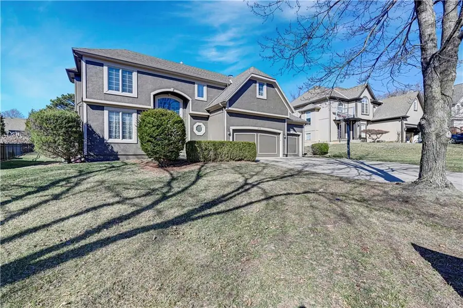 11912 Gillette Street, Overland Park, KS 66213 - #3