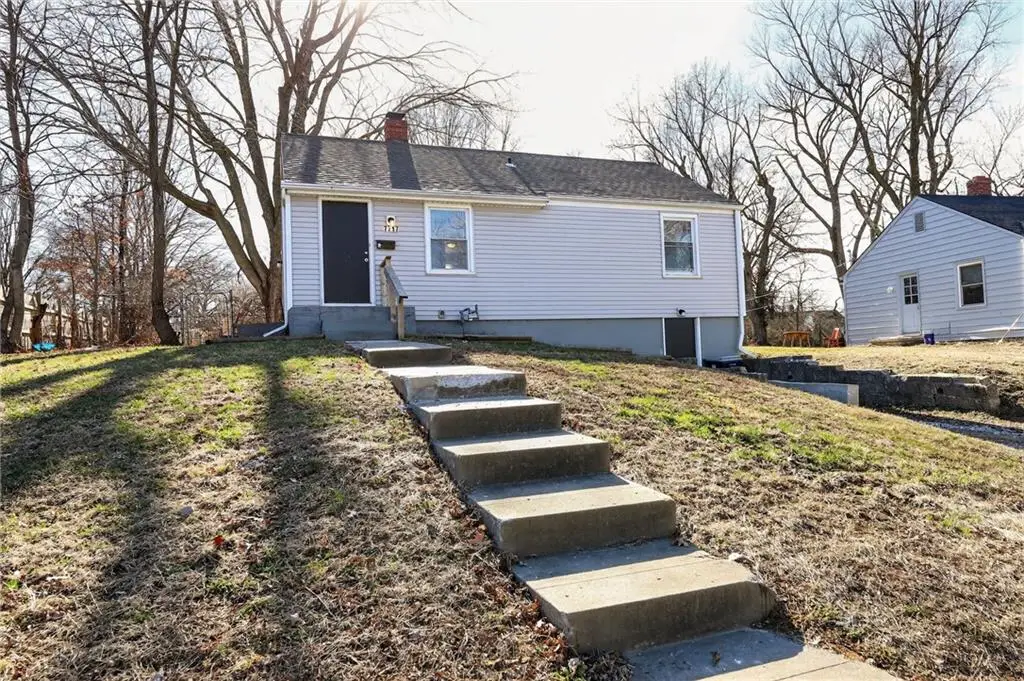 7717 Sni-a-bar Terrace, Kansas City, MO 64129 - #1