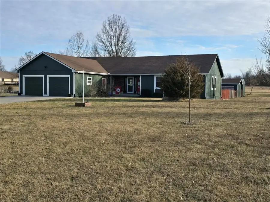 22301 Parallel Road, Tonganoxie, KS 66086 - #3