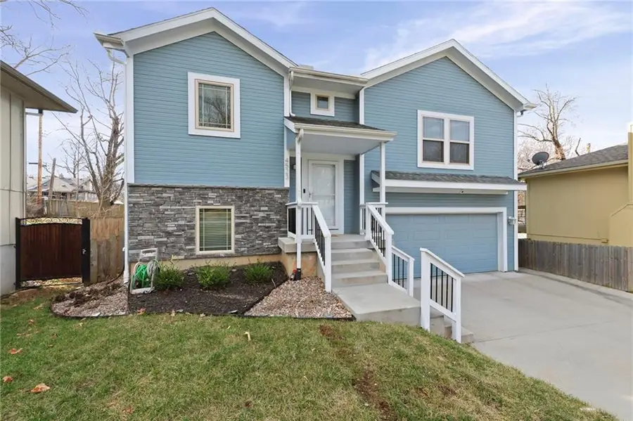 4523 NE 47th Street, Kansas City, MO 64117 - #3