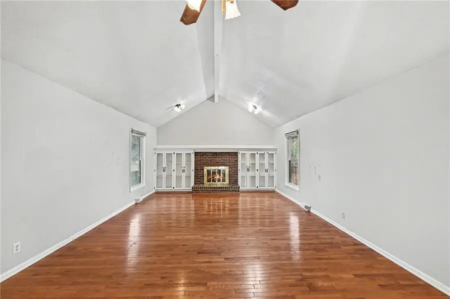 2016 E Sleepy Hollow Drive, Olathe, KS 66062 - #3