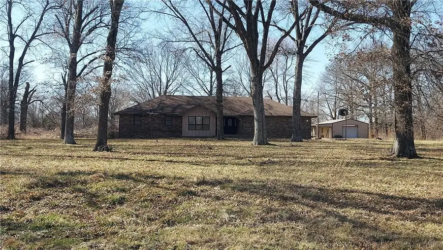 565 S 260th Street, Pittsburg, KS 66762 - #2