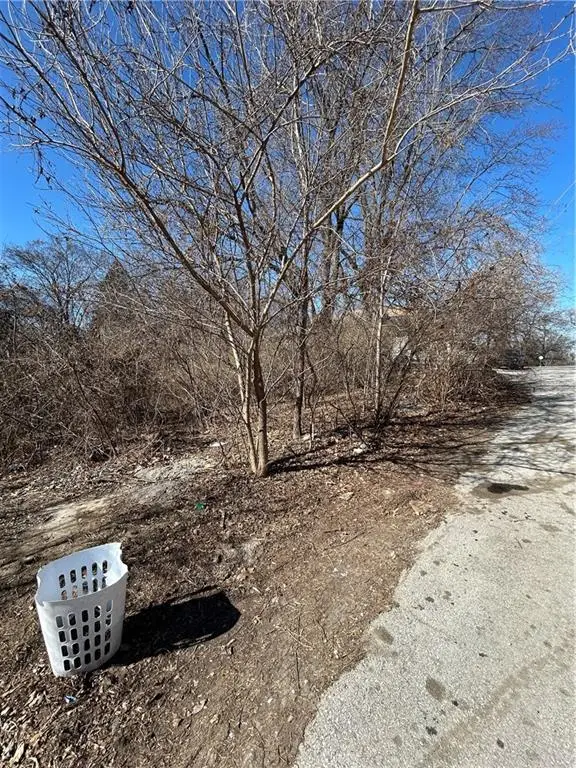 1822 Cambridge Avenue, Kansas City, MO 64126