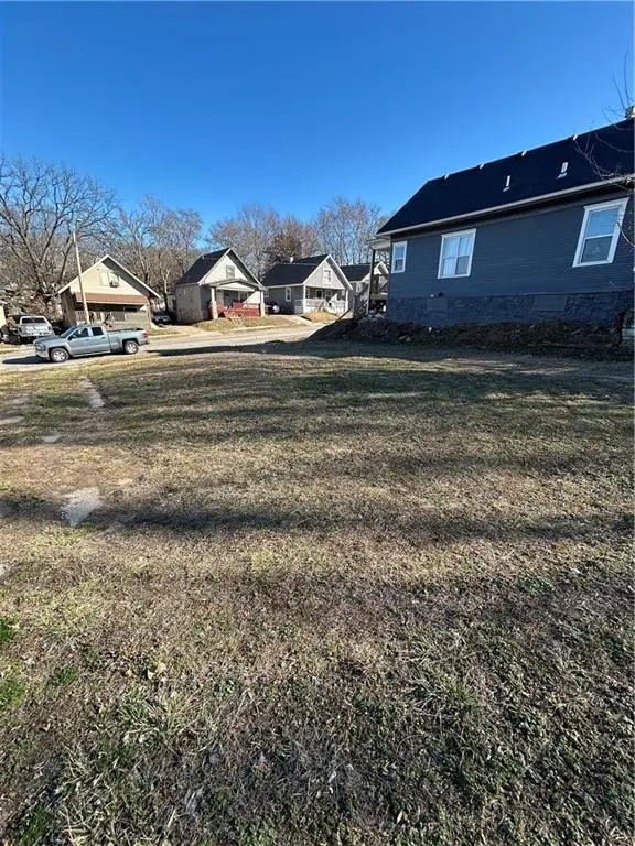 2332 Lister Avenue, Kansas City, MO 64127