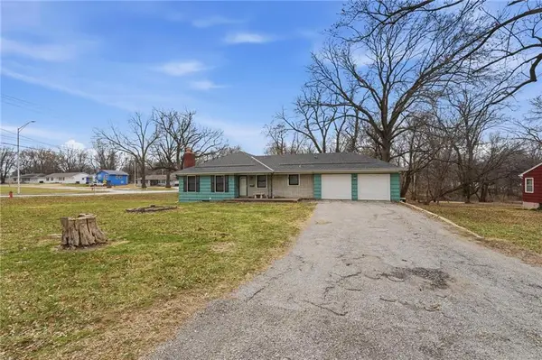 11418 Orchard Road, Kansas City, MO 64134