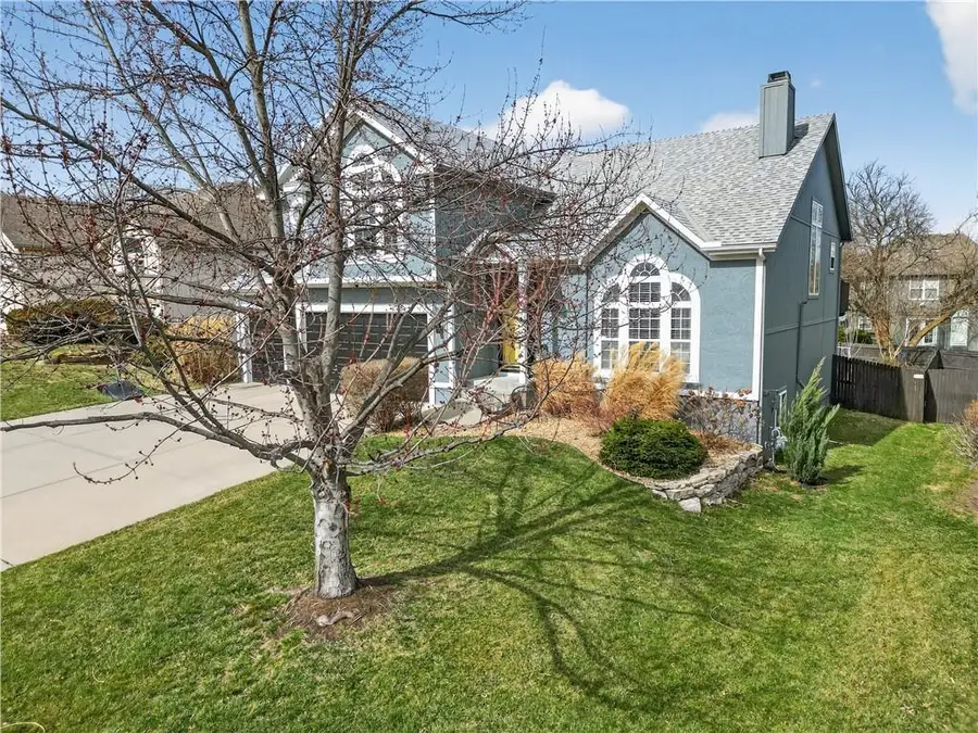 7920 W 155th Place, Overland Park, KS 66223 - #2