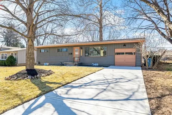 7932 Windsor Street, Prairie Village, KS 66208