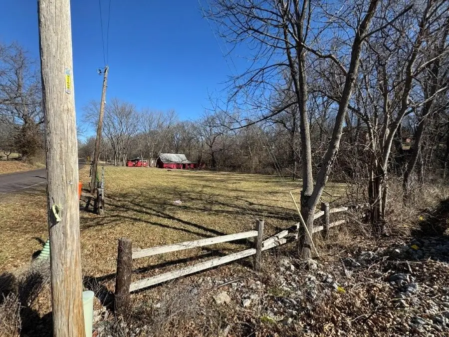 2611 N Union School Road, Independence, MO 64058 - #2