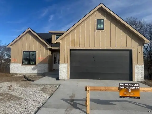 9727 N Montclair Avenue N, Kansas City, MO 64153 - #1