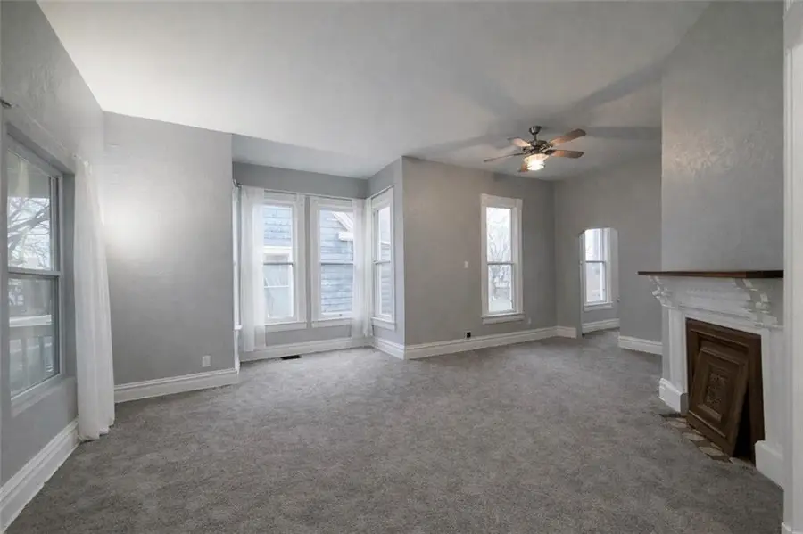 1703 Main Street, Lexington, MO 64067 - #2