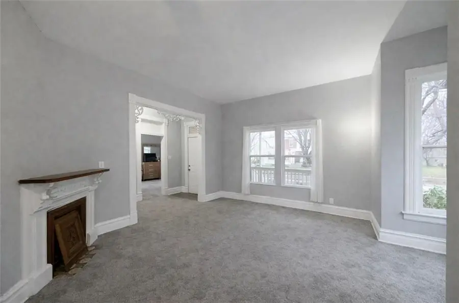 1703 Main Street, Lexington, MO 64067 - #3