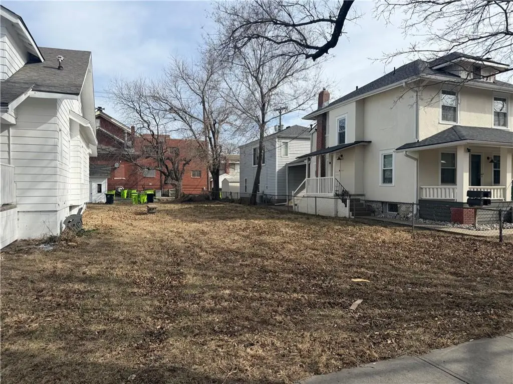 2021 Fayette Street, North Kansas City, MO 64116 - #1