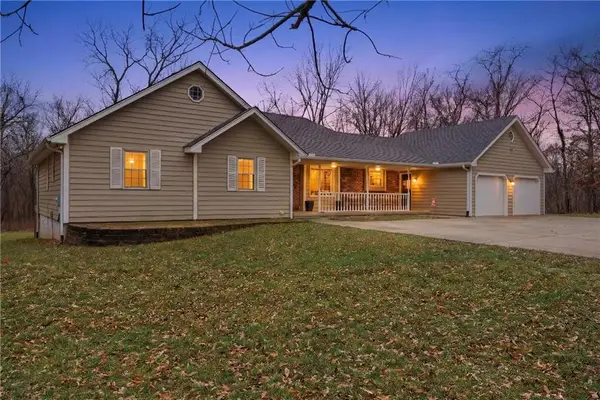 22223 159th Street, Kearney, MO 64060