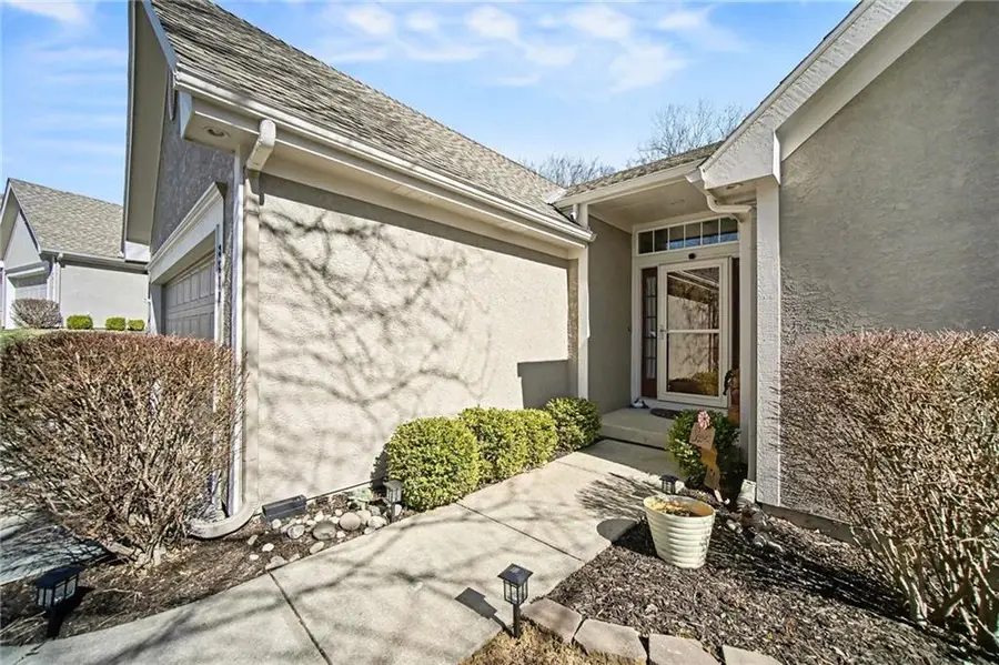 8611 N Liston Avenue, Kansas City, MO 64154 - #3