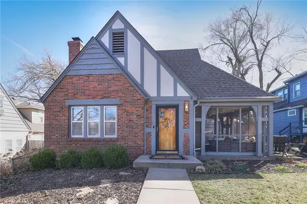 6841 Oak Terrace, Kansas City, MO 64113