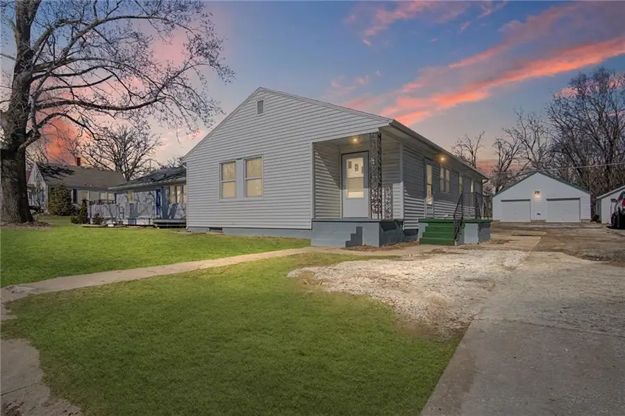 1423 Unity Street, Atchison, KS 66002 - #3