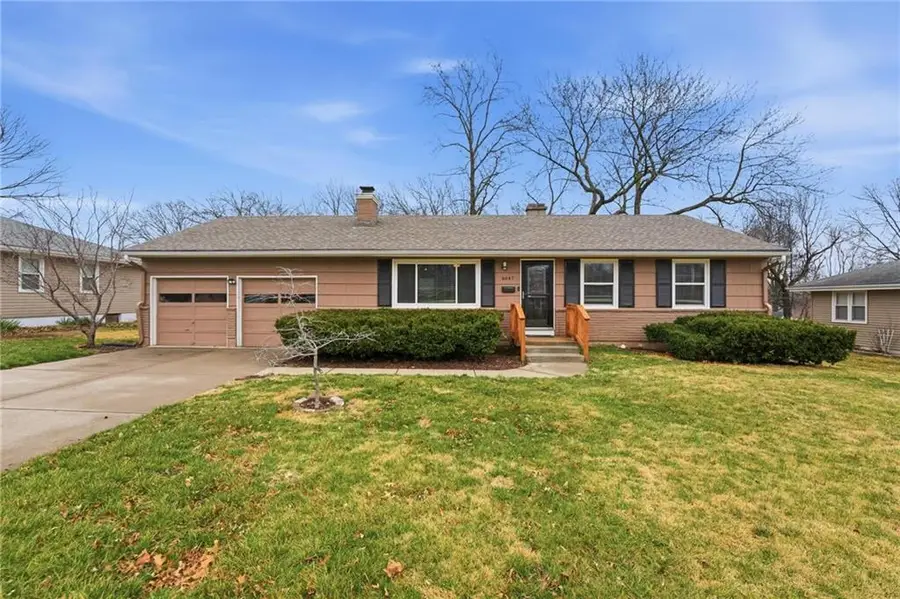 4847 NE Chouteau Drive, Kansas City, MO 64119 - #2