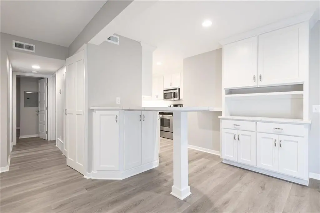 6204 Robinson Street #1, Mission, KS 66202 - #1