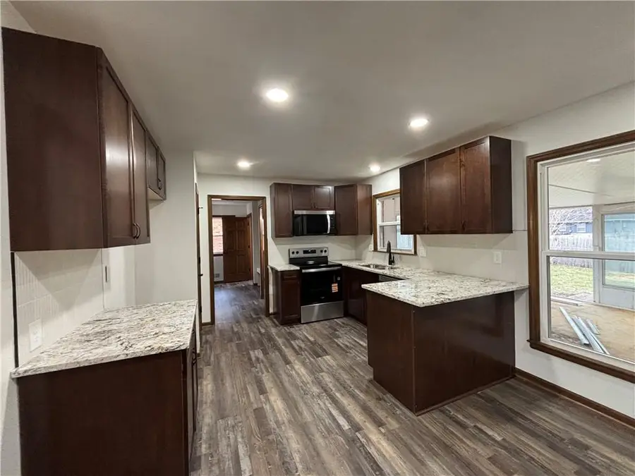 1004 3rd Terrace, Lees Summit, MO 64063 - #3