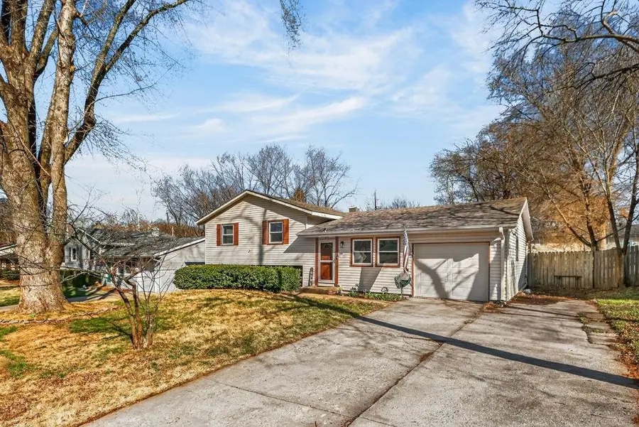 822 Sherrill Avenue, Liberty, MO 64068 - #2