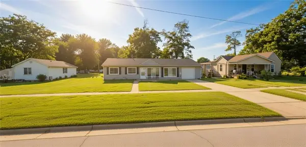 514 E 2nd Avenue, Garnett, KS 66032