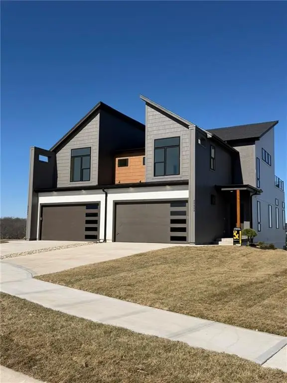 22580 W 93rd Street, Lenexa, KS 66227 - #3