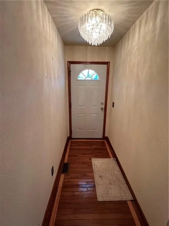 9 SE Hilltop Terrace Road, Saint Joseph, MO 64507 - #3