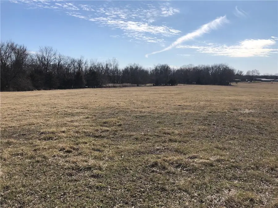 E 315th Street, Garden City, MO 64747 - #3