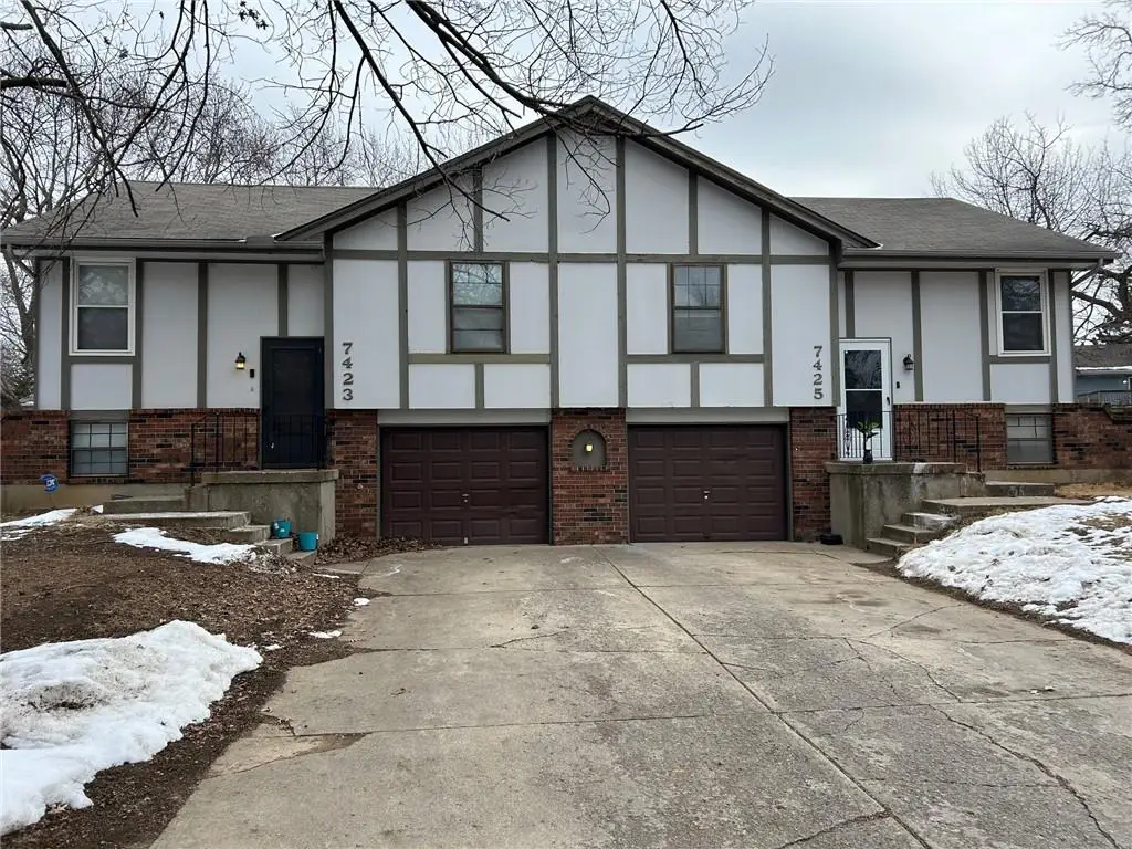 7423 & 7425 Englewood Lane, Raytown, MO 64133 - #1