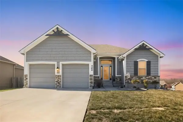 706 Crestridge Drive, Kearney, MO 64060