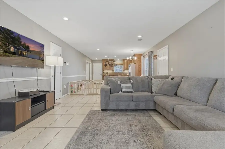 114 S Jewell Street, Liberty, MO 64068 - #3