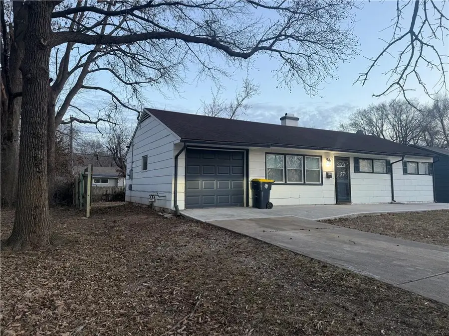 11415 Richmond Avenue, Kansas City, MO 64134 - #2