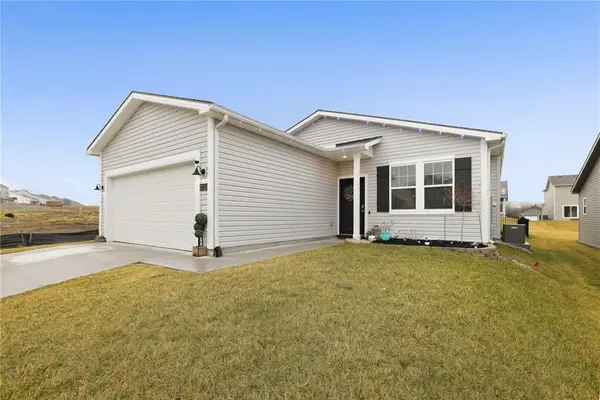 27113 E Cedar Grove Drive, Lee's Summit, MO 64086