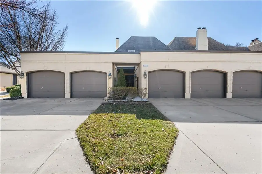 6735 W 108th Terrace, Overland Park, KS 66211 - #2