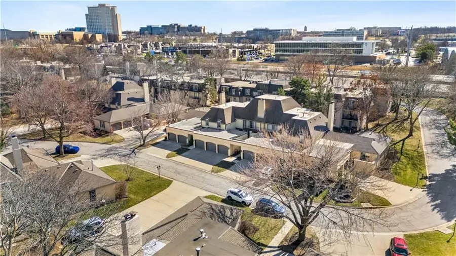 6735 W 108th Terrace, Overland Park, KS 66211 - #3