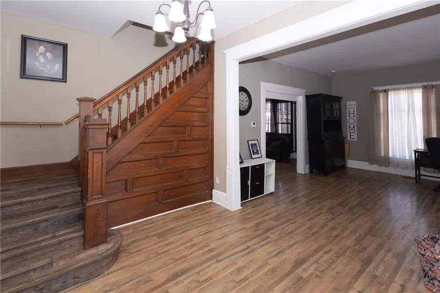 614 W Oak Street, Chanute, KS 66720 - #3